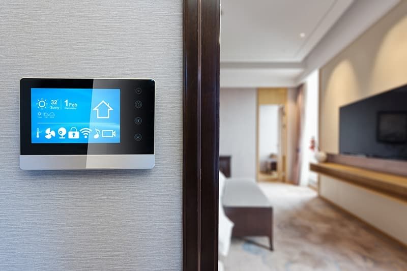 Gas-Brennwert-Kompaktheizzentrale mit Touch-Screen